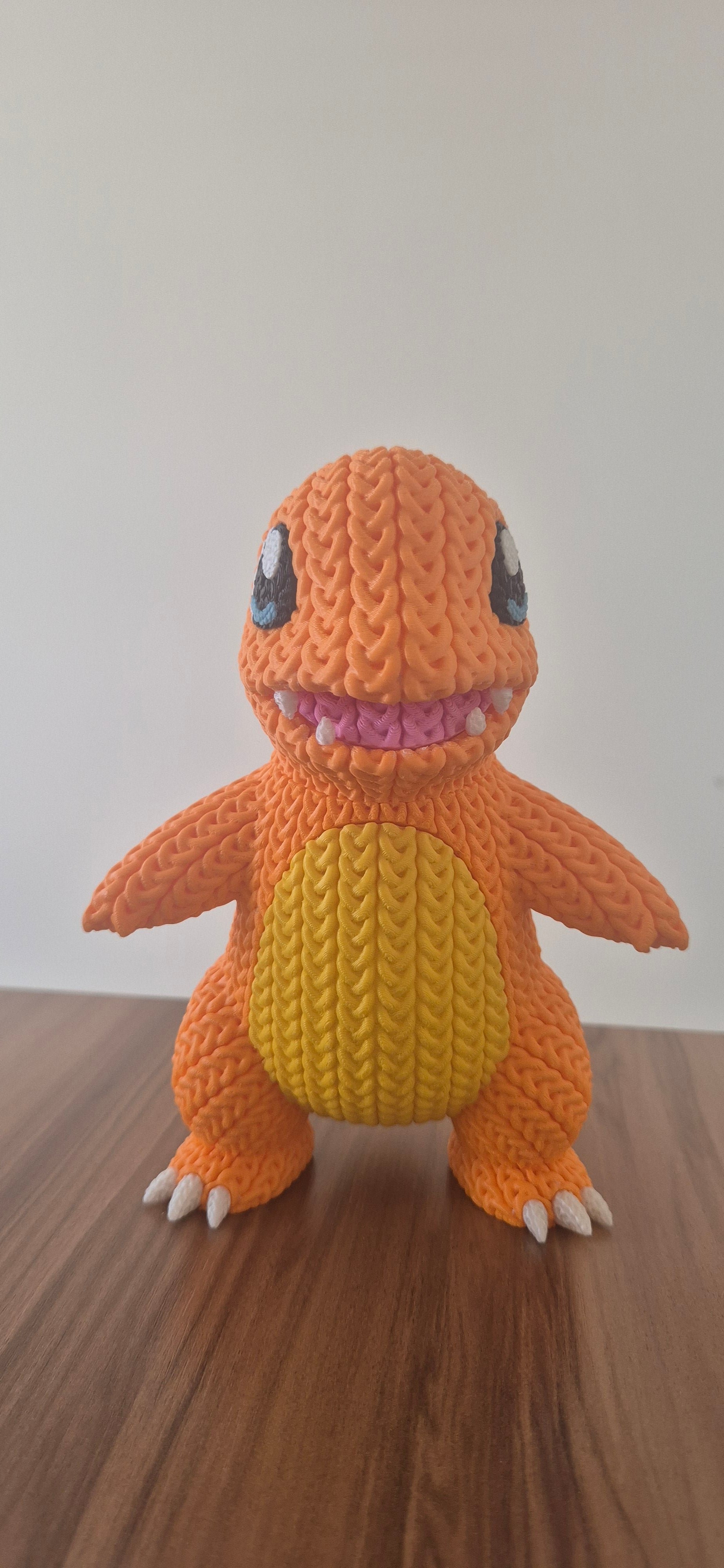 Boneco colecionavel Charmander em modelo de crochê